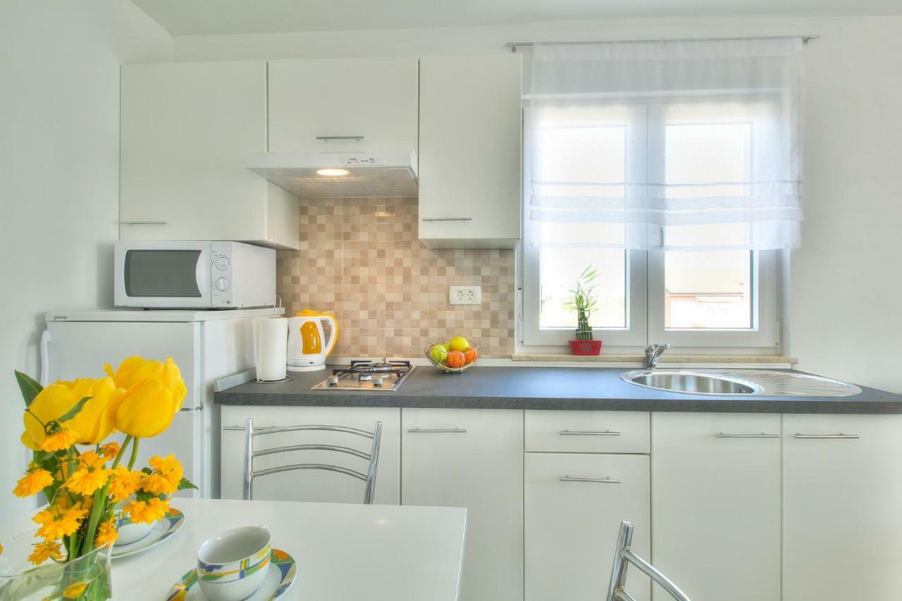 Apartments Antunovic Umag Exterior photo